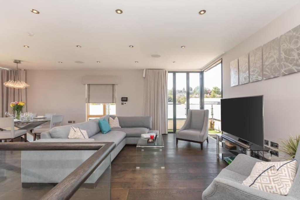 Stylish Penthouse Apartment With Hot Tub באת' מראה חיצוני תמונה