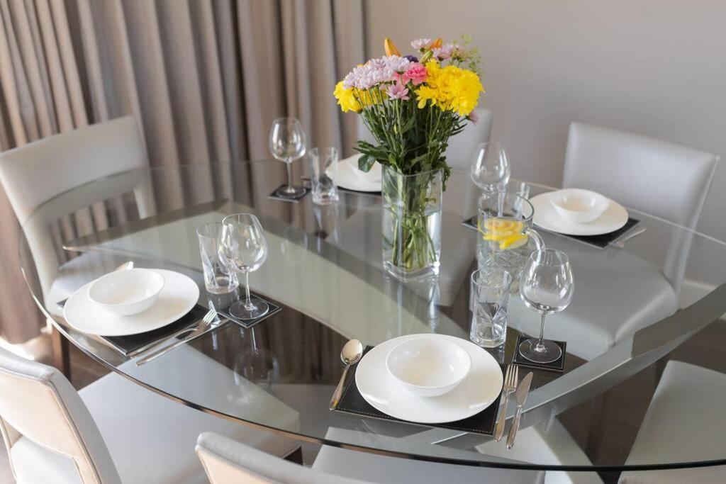 Stylish Penthouse Apartment With Hot Tub באת' מראה חיצוני תמונה